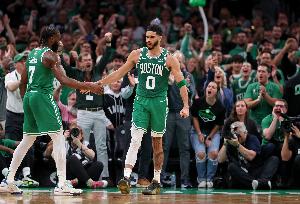 76人vs凯尔特人直播_NBA高清免费观看_76人vs凯尔特人比赛回放集锦